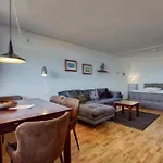 - Haus A, App 0a0703 Apartamento *